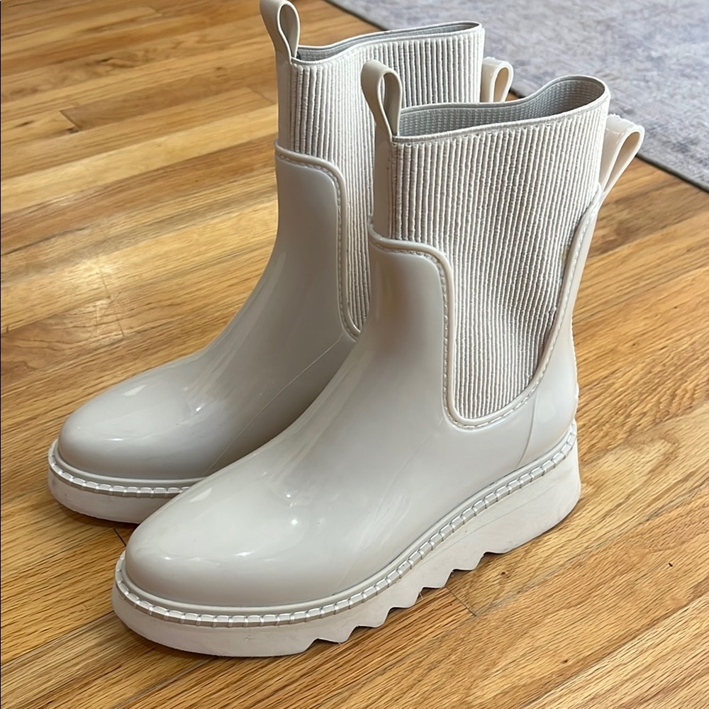 Dolce Vita Cream White Ribbed Chelsea Rain Boots